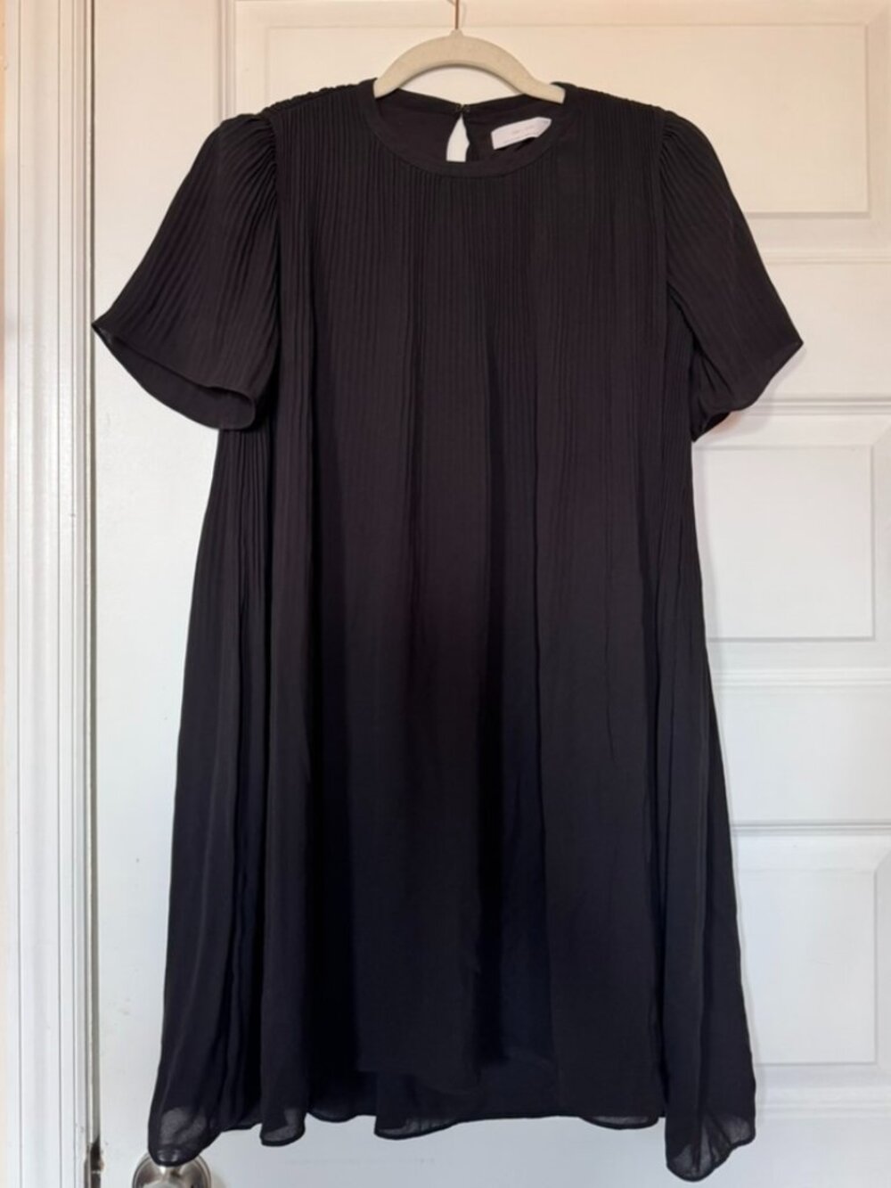 Oak + Fort Black Pleated Mini Dress XS Flowy Short Sleeve Minimalist